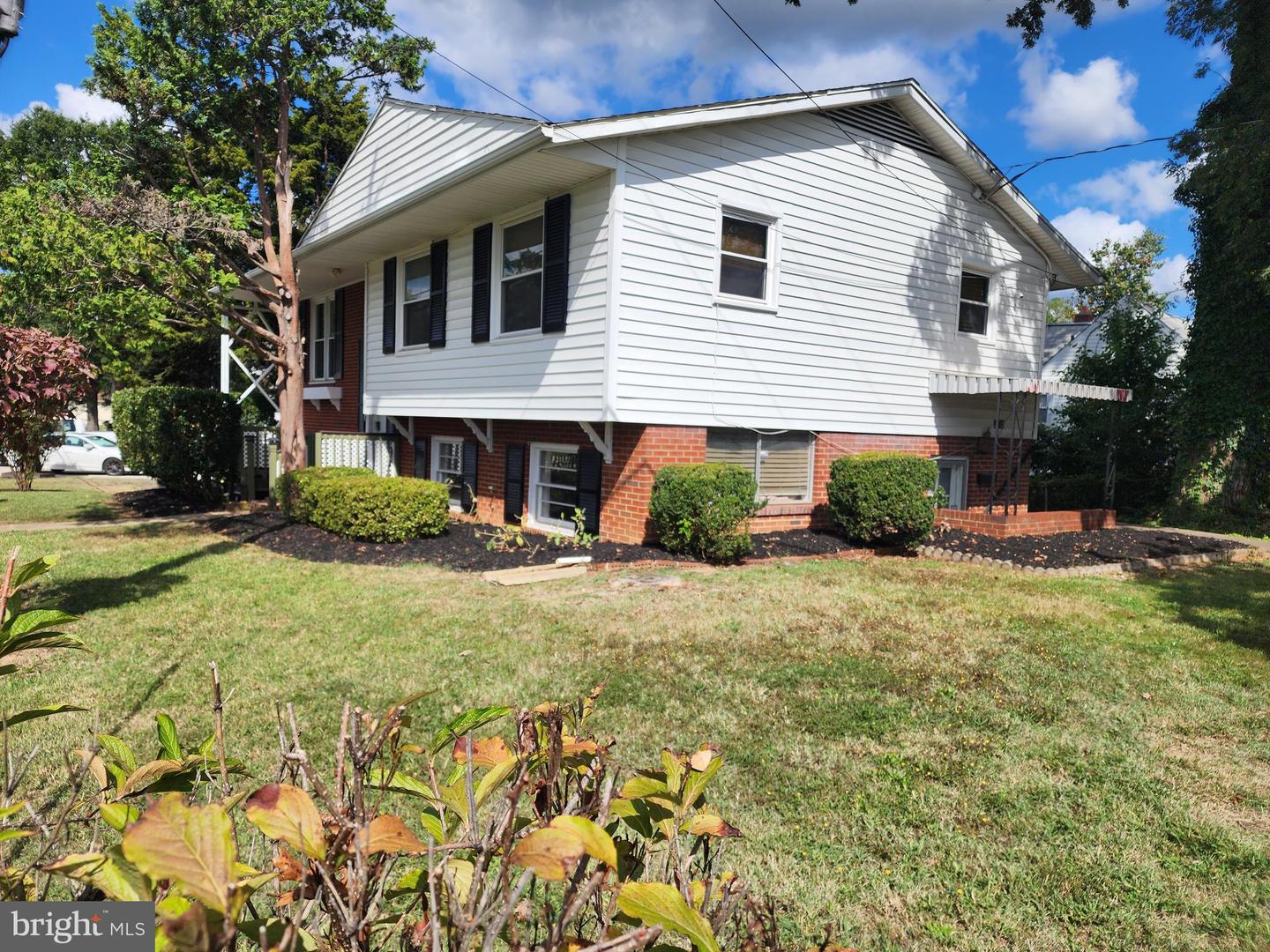 2712 LAFAYETTE BLVD, FREDERICKSBURG, Virginia 22408, 3 Bedrooms Bedrooms, ,2 BathroomsBathrooms,Residential,For sale,2712 LAFAYETTE BLVD,VASP2036714 MLS # VASP2036714