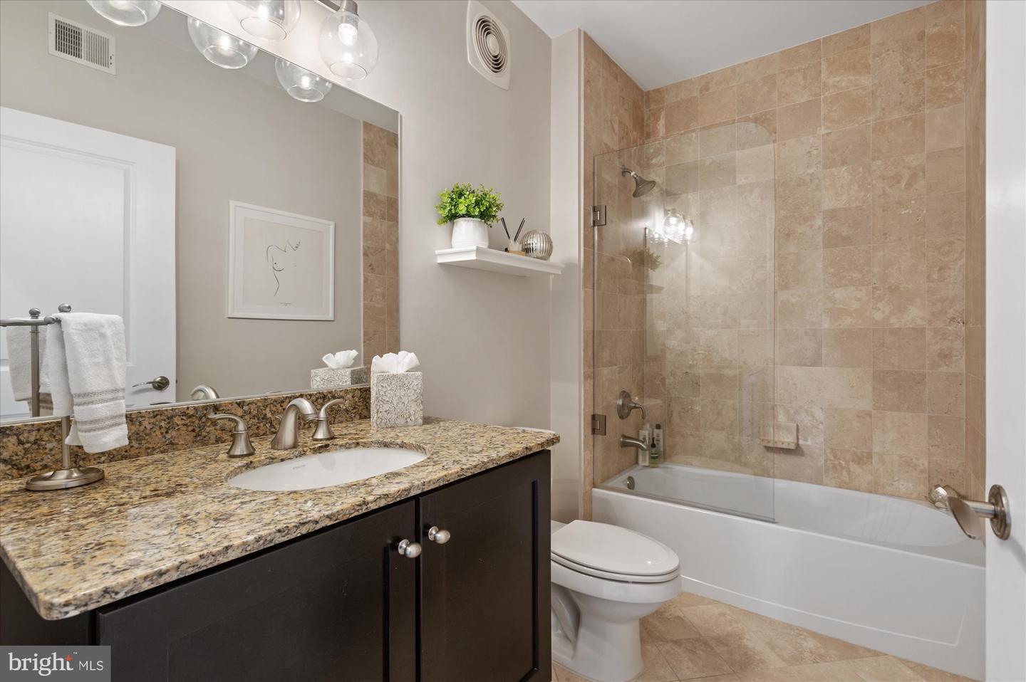 1511 N ROLFE ST #A401, ARLINGTON, Virginia 22209, 2 Bedrooms Bedrooms, ,2 BathroomsBathrooms,Residential,For sale,1511 N ROLFE ST #A401,VAAR2064564 MLS # VAAR2064564