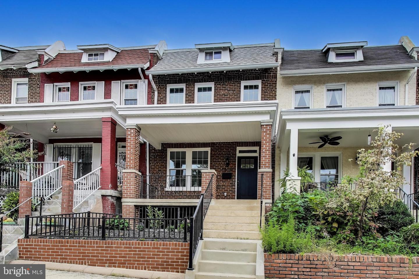 4616 8TH ST NW, WASHINGTON, District Of Columbia 20011, 4 Bedrooms Bedrooms, ,3 BathroomsBathrooms,Residential,For sale,4616 8TH ST NW,DCDC2225630 MLS # DCDC2225630