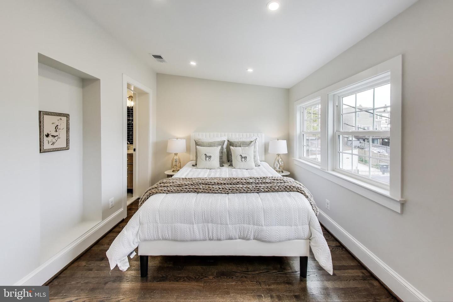 4616 8TH ST NW, WASHINGTON, District Of Columbia 20011, 4 Bedrooms Bedrooms, ,3 BathroomsBathrooms,Residential,For sale,4616 8TH ST NW,DCDC2225630 MLS # DCDC2225630