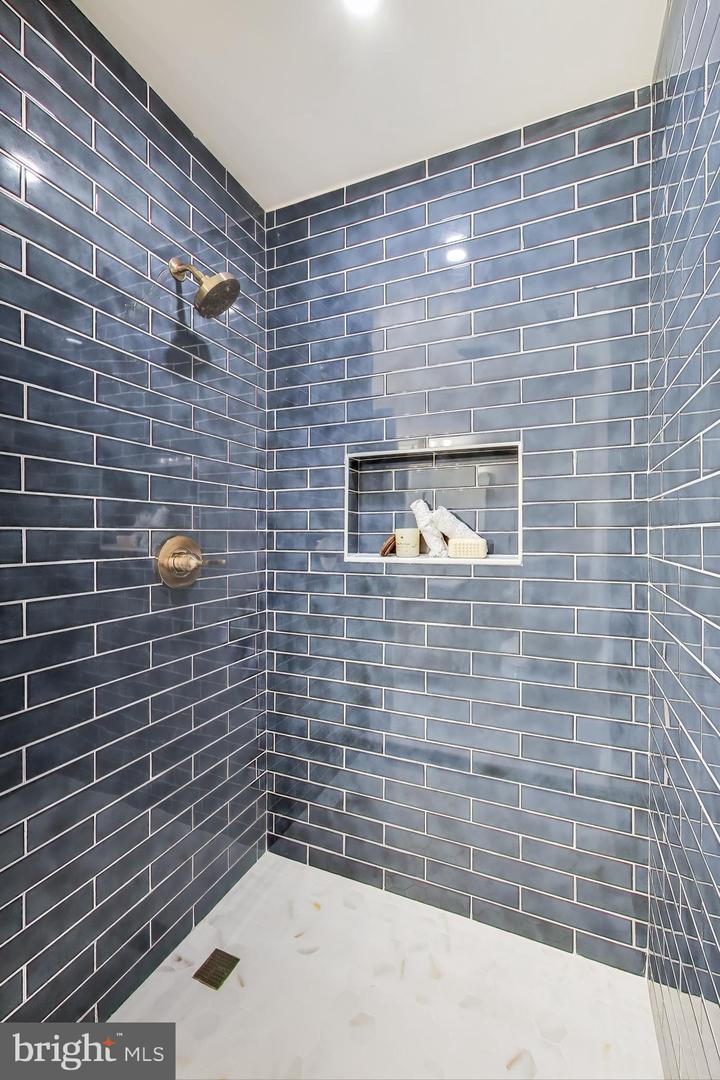 4616 8TH ST NW, WASHINGTON, District Of Columbia 20011, 4 Bedrooms Bedrooms, ,3 BathroomsBathrooms,Residential,For sale,4616 8TH ST NW,DCDC2225630 MLS # DCDC2225630
