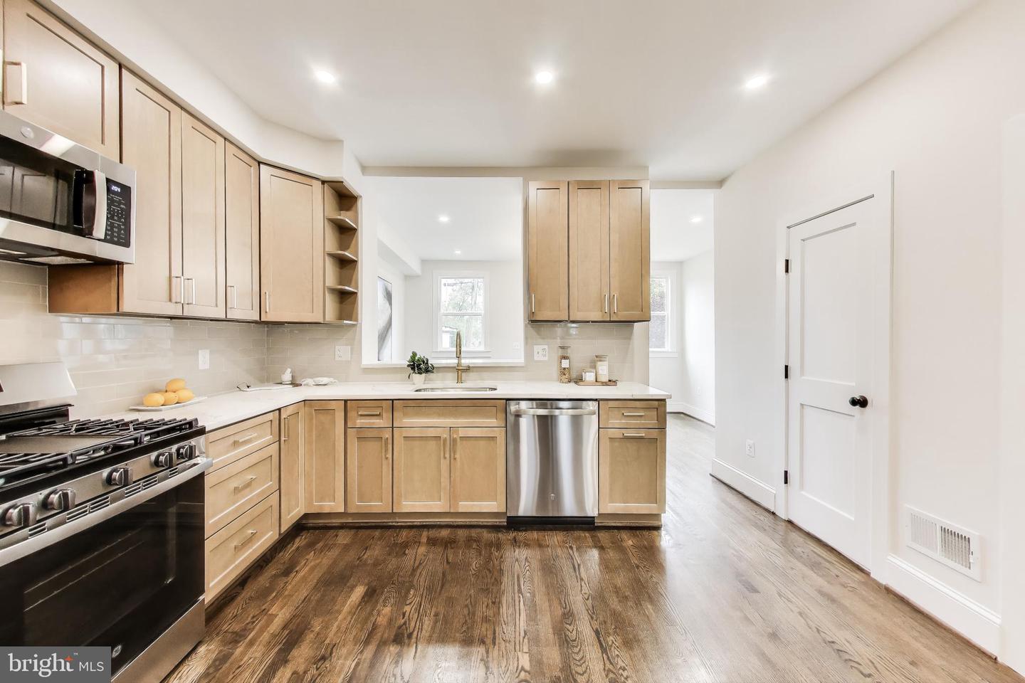 4616 8TH ST NW, WASHINGTON, District Of Columbia 20011, 4 Bedrooms Bedrooms, ,3 BathroomsBathrooms,Residential,For sale,4616 8TH ST NW,DCDC2225630 MLS # DCDC2225630