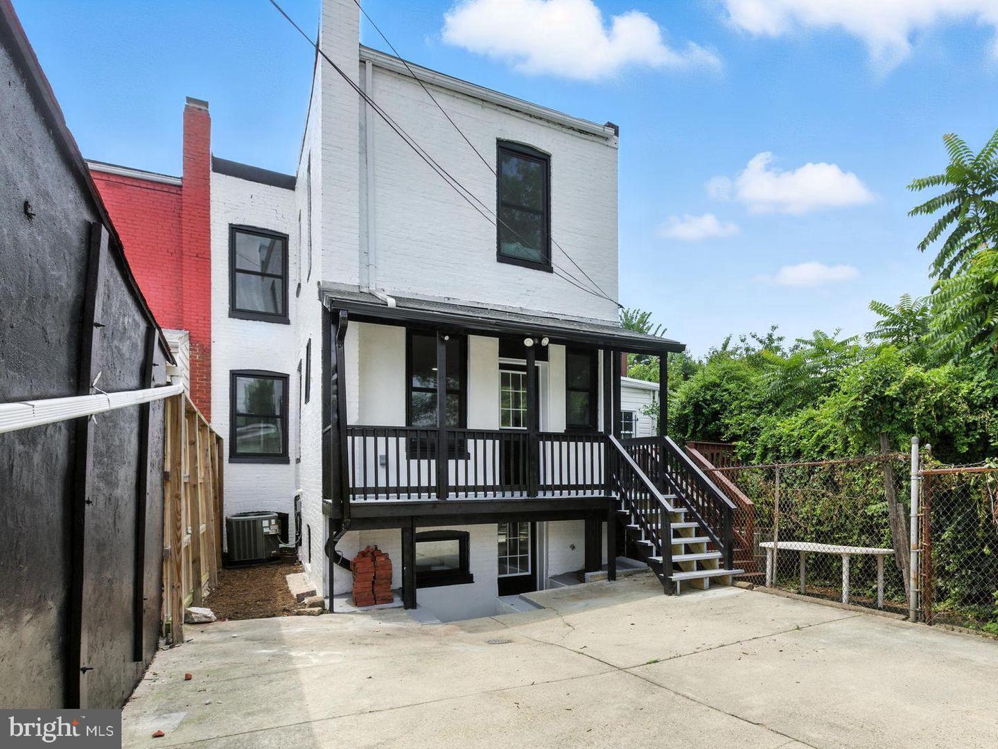 4017 14TH ST NW, WASHINGTON, District Of Columbia 20011, 4 Bedrooms Bedrooms, 8 Rooms Rooms,3 BathroomsBathrooms,Residential,For sale,4017 14TH ST NW,DCDC2225658 MLS # DCDC2225658