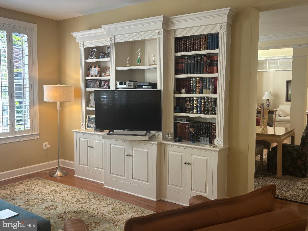 43414 WESTCHESTER SQ, LEESBURG, Virginia 20176, 3 Bedrooms Bedrooms, ,4 BathroomsBathrooms,Residential,For sale,43414 WESTCHESTER SQ,VALO2108300 MLS # VALO2108300