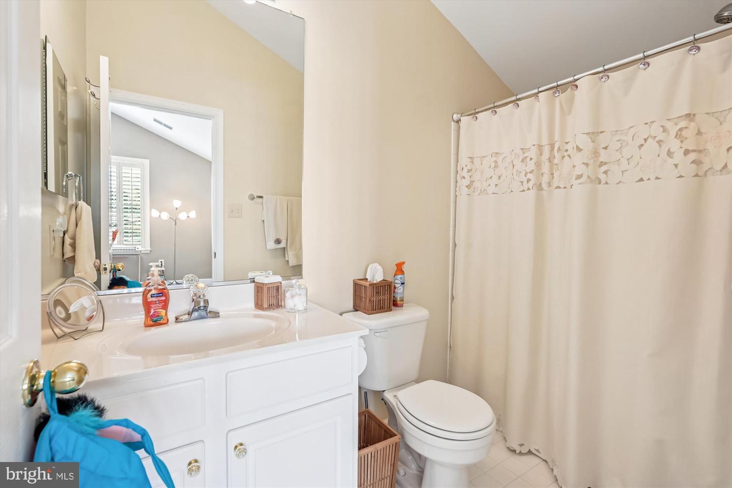 43414 WESTCHESTER SQ, LEESBURG, Virginia 20176, 3 Bedrooms Bedrooms, ,4 BathroomsBathrooms,Residential,For sale,43414 WESTCHESTER SQ,VALO2108300 MLS # VALO2108300 43414 WESTCHESTER SQ, LEESBURG, Virginia 20176, 3 Bedrooms Bedrooms, ,4 BathroomsBathrooms,Residential,For sale,43414 WESTCHESTER SQ,VALO2108300 MLS # VALO2108300