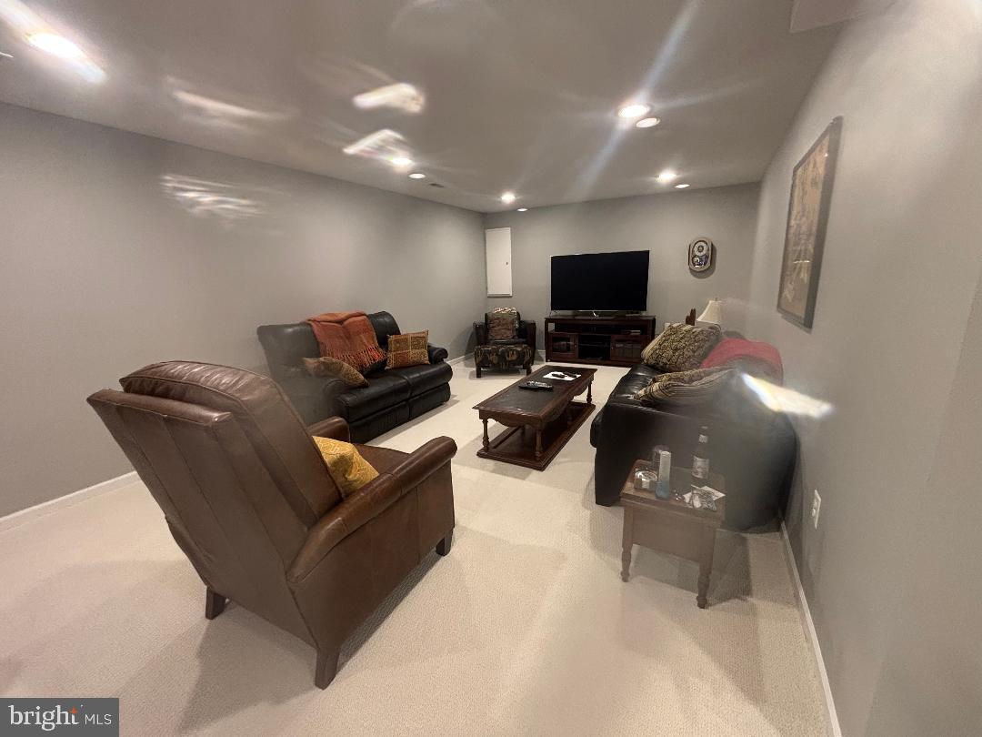 43414 WESTCHESTER SQ, LEESBURG, Virginia 20176, 3 Bedrooms Bedrooms, ,4 BathroomsBathrooms,Residential,For sale,43414 WESTCHESTER SQ,VALO2108300 MLS # VALO2108300
