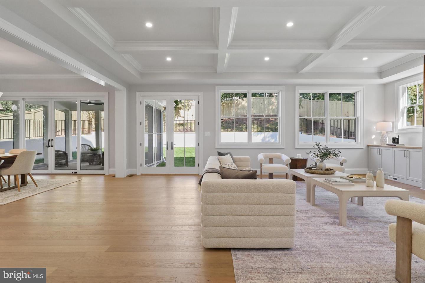 2541 23RD RD N, ARLINGTON, Virginia 22207, 5 Bedrooms Bedrooms, ,5 BathroomsBathrooms,Residential,For sale,2541 23RD RD N,VAAR2064578 MLS # VAAR2064578