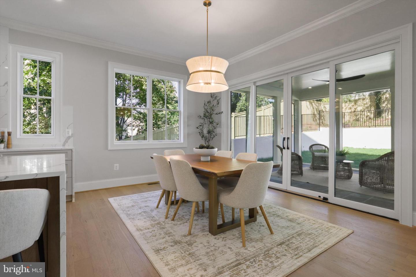 2541 23RD RD N, ARLINGTON, Virginia 22207, 5 Bedrooms Bedrooms, ,5 BathroomsBathrooms,Residential,For sale,2541 23RD RD N,VAAR2064578 MLS # VAAR2064578