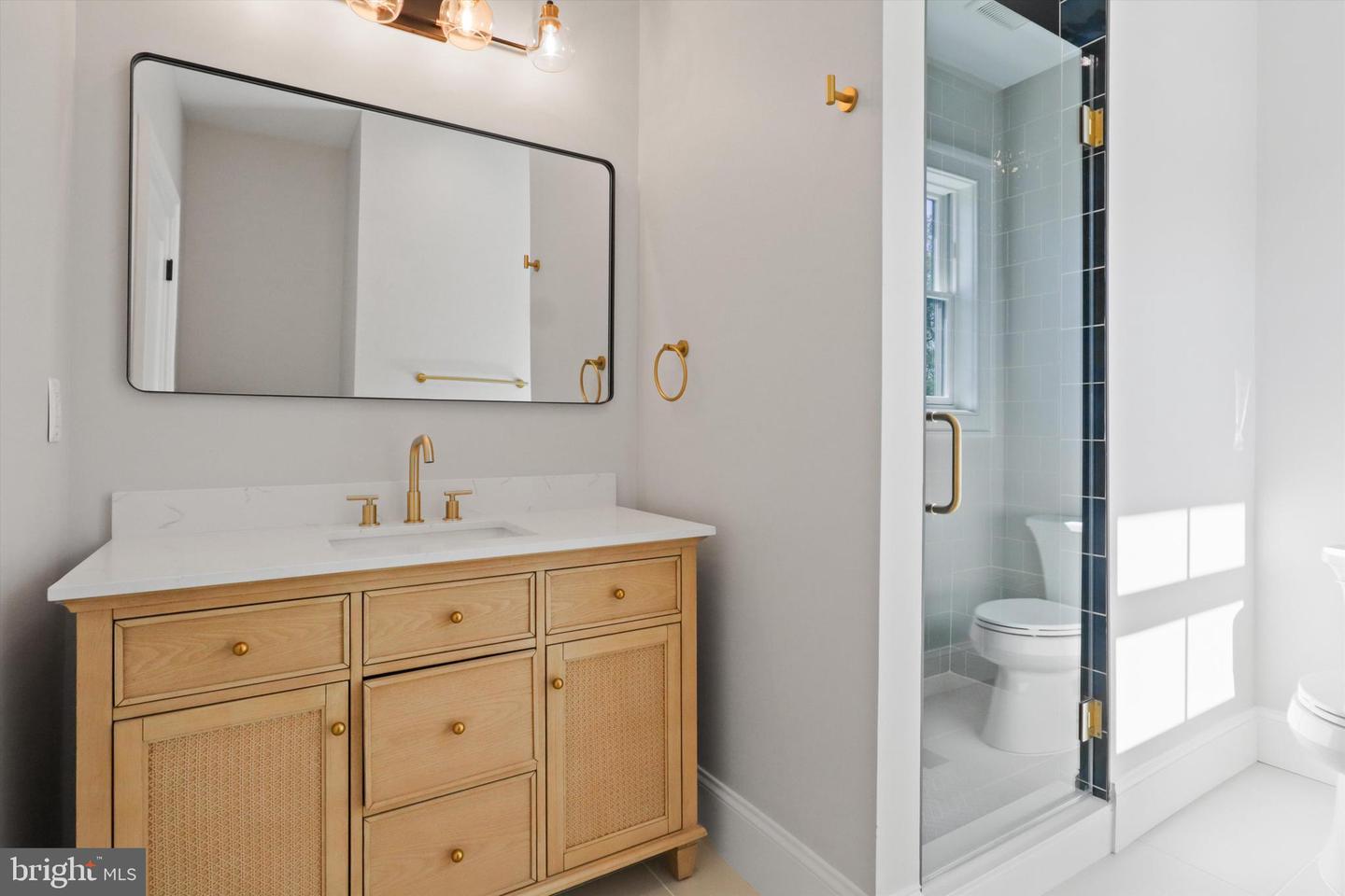 2541 23RD RD N, ARLINGTON, Virginia 22207, 5 Bedrooms Bedrooms, ,5 BathroomsBathrooms,Residential,For sale,2541 23RD RD N,VAAR2064578 MLS # VAAR2064578