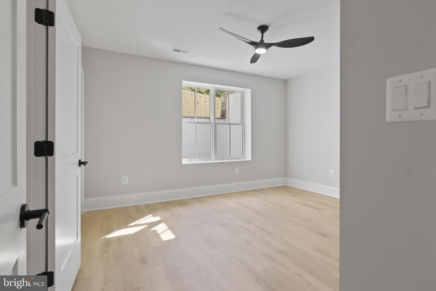 2541 23RD RD N, ARLINGTON, Virginia 22207, 5 Bedrooms Bedrooms, ,5 BathroomsBathrooms,Residential,For sale,2541 23RD RD N,VAAR2064578 MLS # VAAR2064578