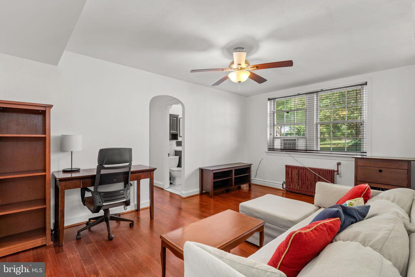 4581 MACARTHUR BLVD NW #103, WASHINGTON, District Of Columbia 20007, 1 Bedroom Bedrooms, 2 Rooms Rooms,1 BathroomBathrooms,Residential,For sale,4581 MACARTHUR BLVD NW #103,DCDC2225664 MLS # DCDC2225664