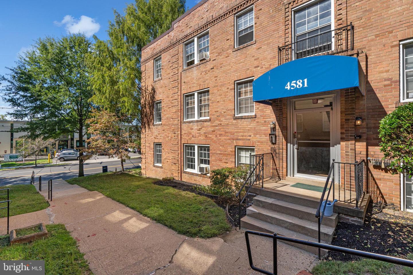 4581 MACARTHUR BLVD NW #103, WASHINGTON, District Of Columbia 20007, 1 Bedroom Bedrooms, 2 Rooms Rooms,1 BathroomBathrooms,Residential,For sale,4581 MACARTHUR BLVD NW #103,DCDC2225664 MLS # DCDC2225664