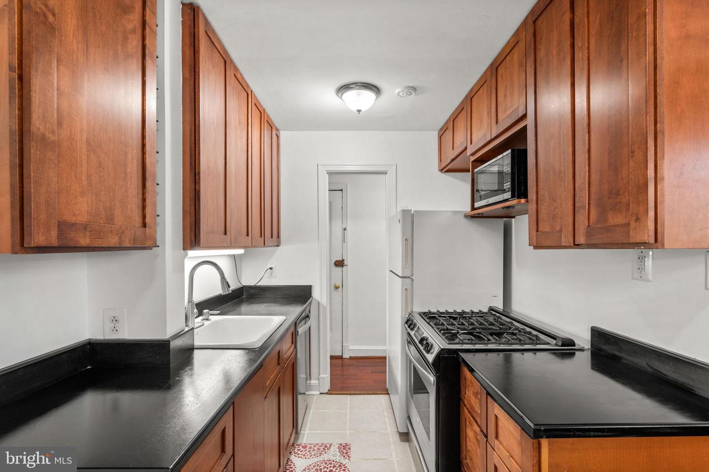 4581 MACARTHUR BLVD NW #103, WASHINGTON, District Of Columbia 20007, 1 Bedroom Bedrooms, 2 Rooms Rooms,1 BathroomBathrooms,Residential,For sale,4581 MACARTHUR BLVD NW #103,DCDC2225664 MLS # DCDC2225664