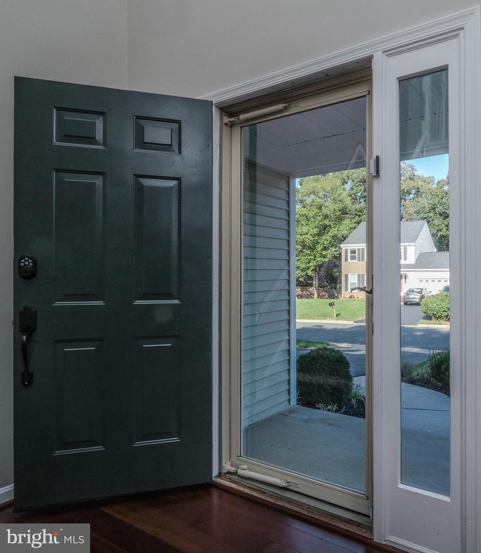 13929 TALL TIMBER CT, GAINESVILLE, Virginia 20155, 4 Bedrooms Bedrooms, ,3 BathroomsBathrooms,Residential,For sale,13929 TALL TIMBER CT,VAPW2105430 MLS # VAPW2105430