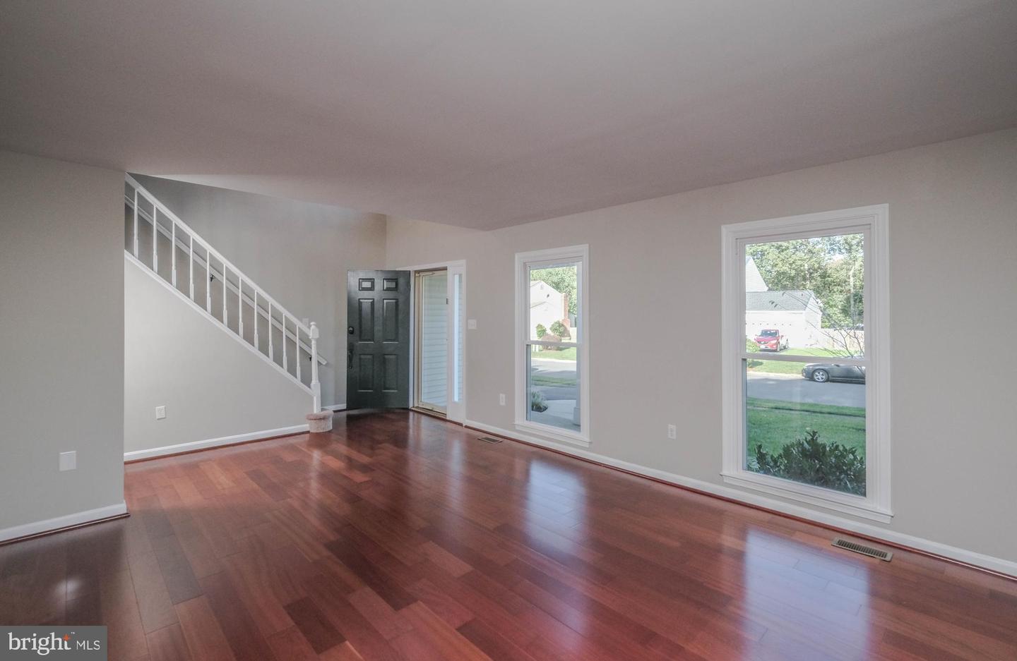 13929 TALL TIMBER CT, GAINESVILLE, Virginia 20155, 4 Bedrooms Bedrooms, ,3 BathroomsBathrooms,Residential,For sale,13929 TALL TIMBER CT,VAPW2105430 MLS # VAPW2105430