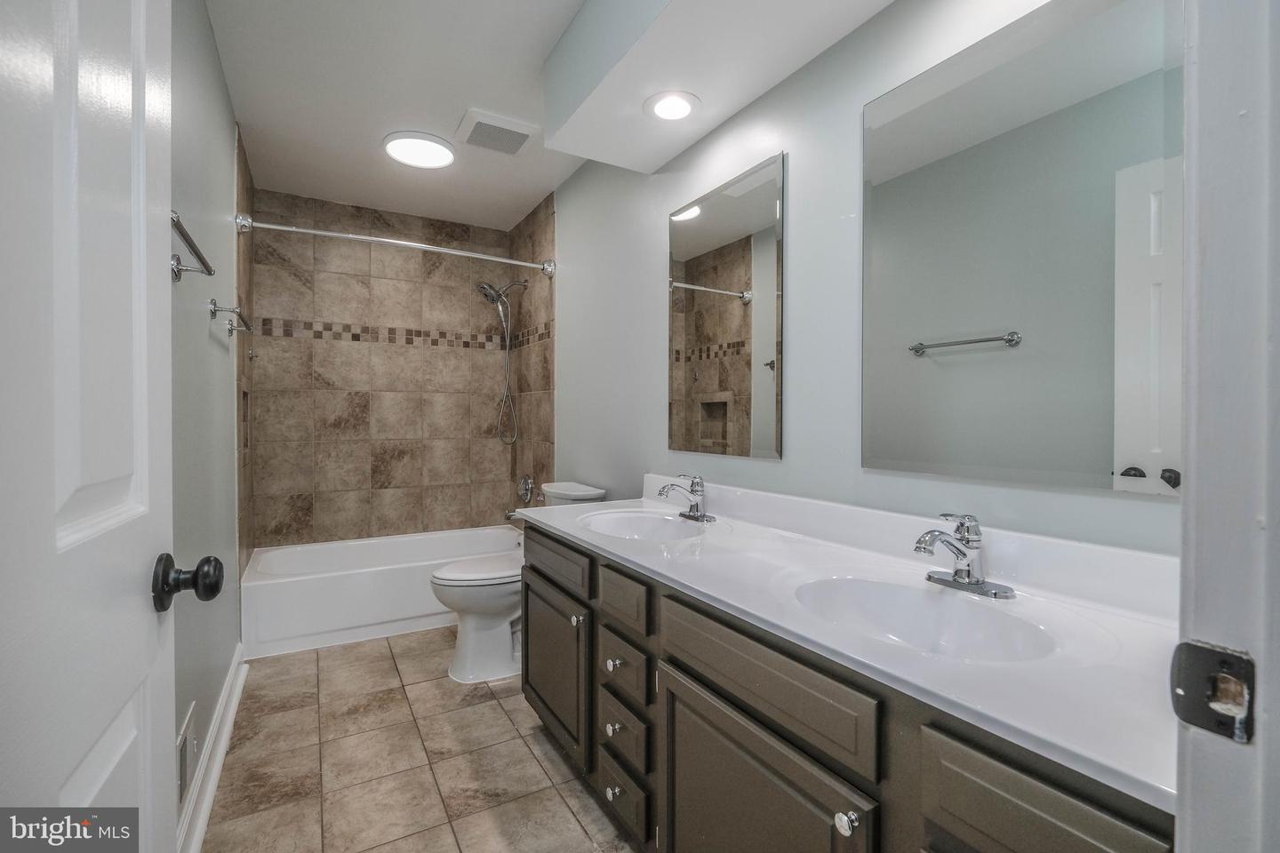 13929 TALL TIMBER CT, GAINESVILLE, Virginia 20155, 4 Bedrooms Bedrooms, ,3 BathroomsBathrooms,Residential,For sale,13929 TALL TIMBER CT,VAPW2105430 MLS # VAPW2105430