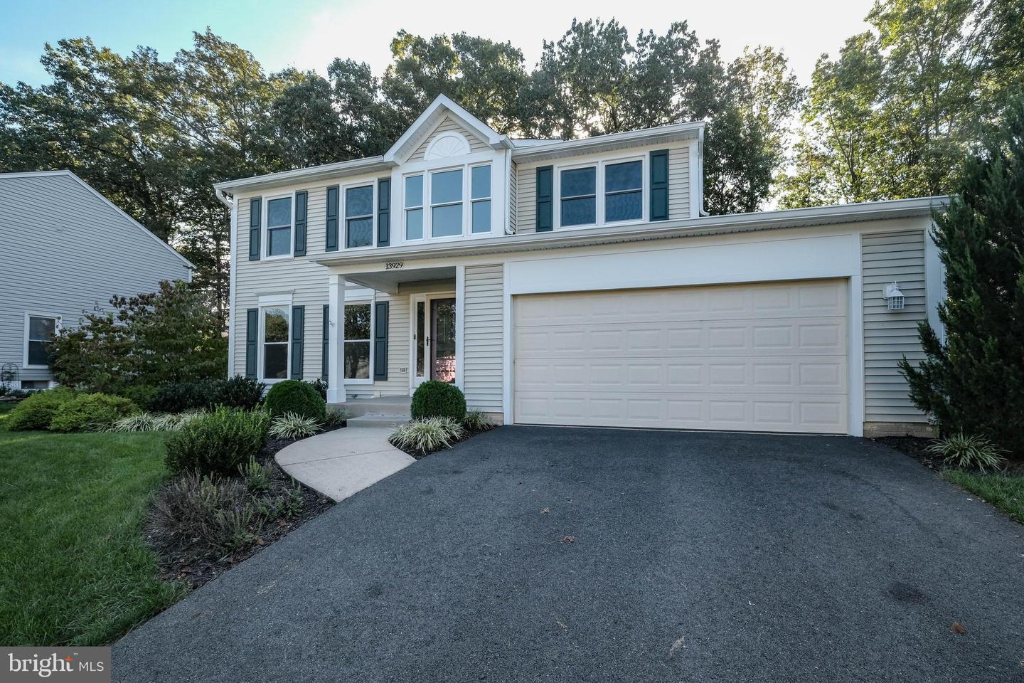 13929 TALL TIMBER CT, GAINESVILLE, Virginia 20155, 4 Bedrooms Bedrooms, ,3 BathroomsBathrooms,Residential,For sale,13929 TALL TIMBER CT,VAPW2105430 MLS # VAPW2105430