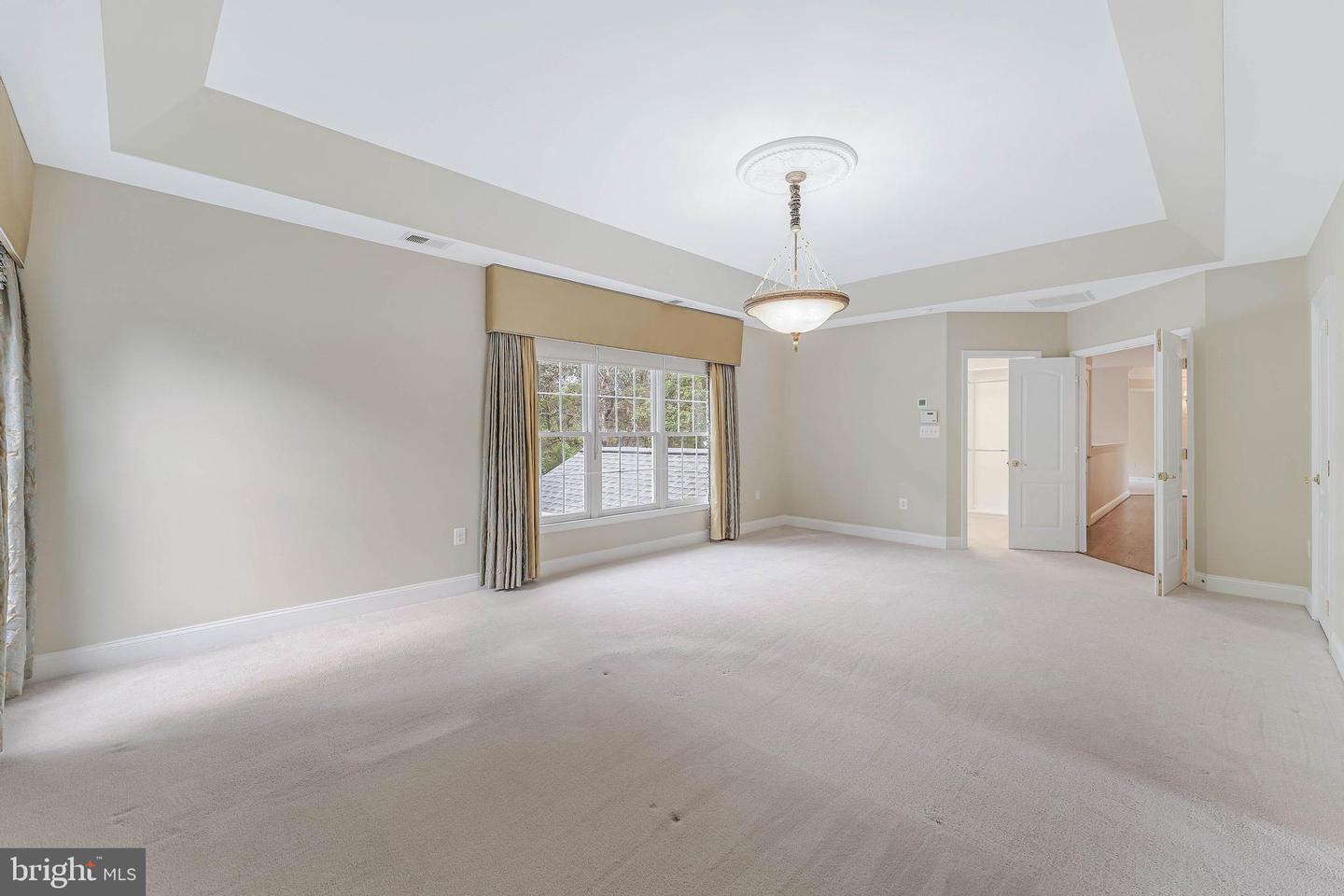 43605 EMERALD DUNES PL, LEESBURG, Virginia 20176, 5 Bedrooms Bedrooms, ,4 BathroomsBathrooms,Residential,For sale,43605 EMERALD DUNES PL,VALO2108320 MLS # VALO2108320