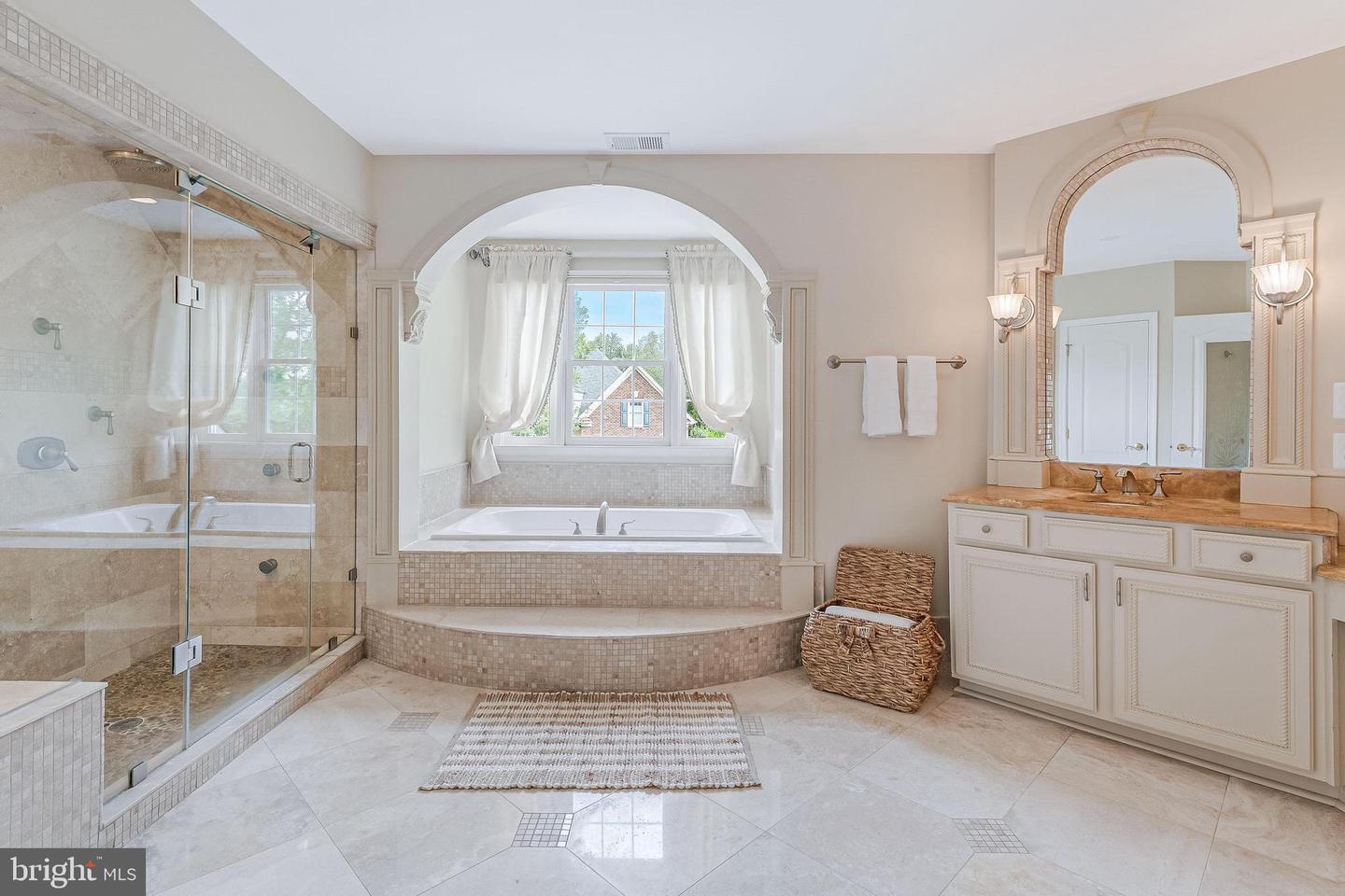 43605 EMERALD DUNES PL, LEESBURG, Virginia 20176, 5 Bedrooms Bedrooms, ,4 BathroomsBathrooms,Residential,For sale,43605 EMERALD DUNES PL,VALO2108320 MLS # VALO2108320