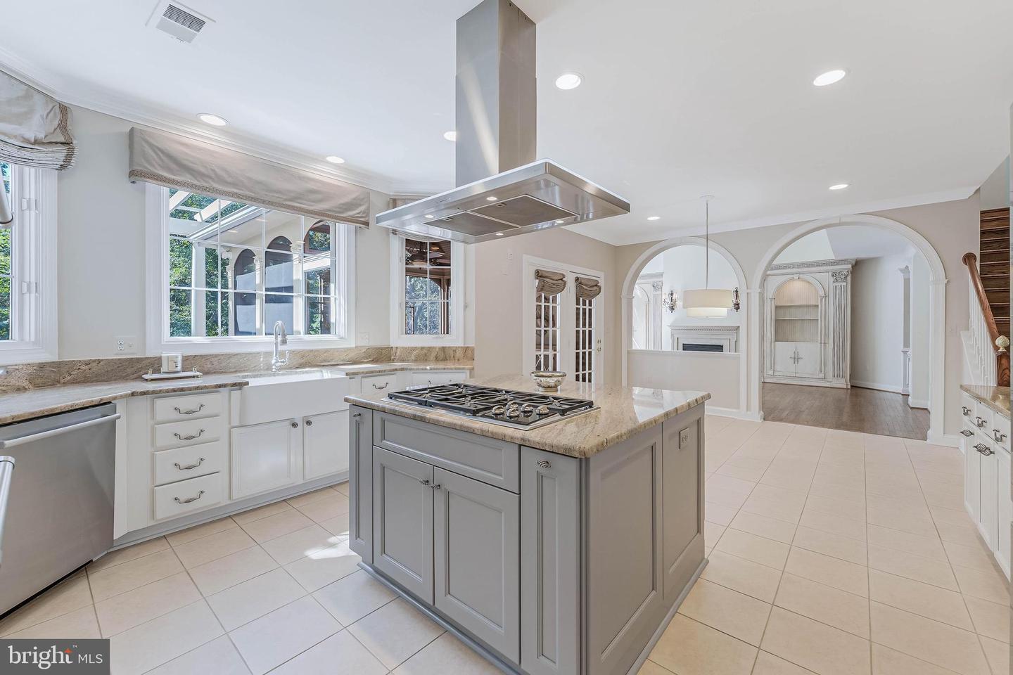 43605 EMERALD DUNES PL, LEESBURG, Virginia 20176, 5 Bedrooms Bedrooms, ,4 BathroomsBathrooms,Residential,For sale,43605 EMERALD DUNES PL,VALO2108320 MLS # VALO2108320