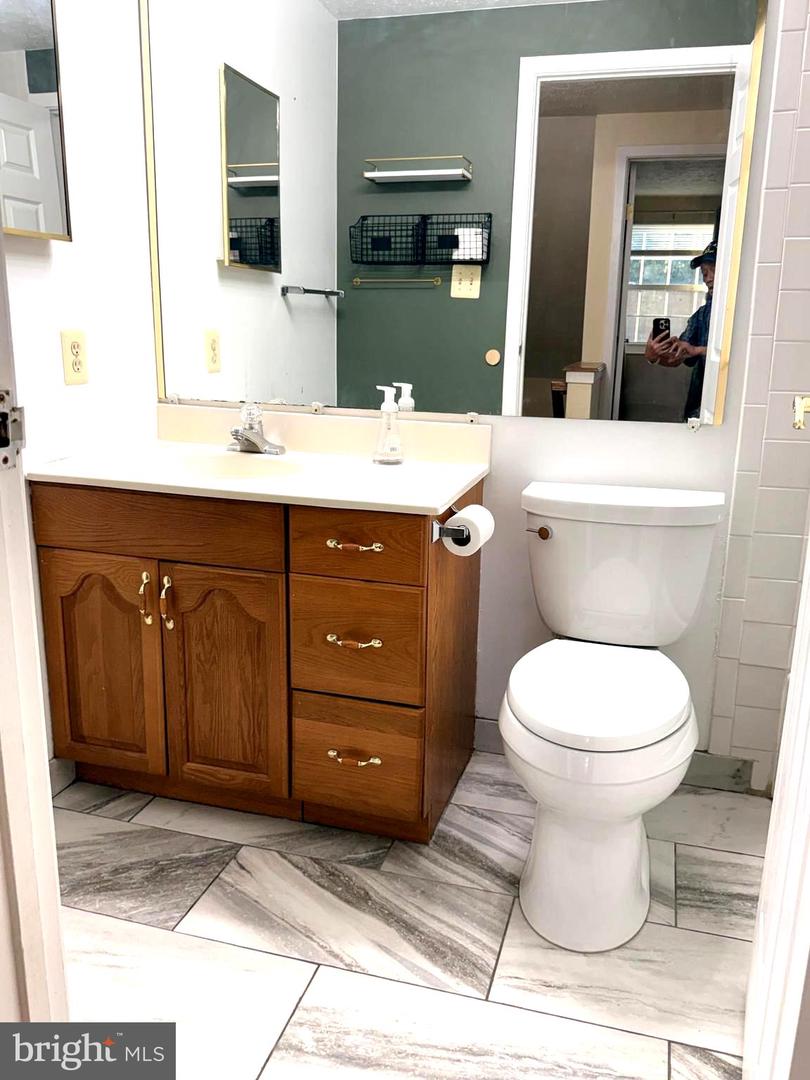 10434 CALUMET GROVE DR, FAIRFAX, Virginia 22032, 3 Bedrooms Bedrooms, ,2 BathroomsBathrooms,Residential,For sale,10434 CALUMET GROVE DR,VAFX2272942 MLS # VAFX2272942