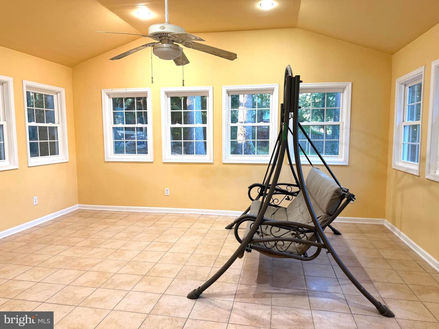 10434 CALUMET GROVE DR, FAIRFAX, Virginia 22032, 3 Bedrooms Bedrooms, ,2 BathroomsBathrooms,Residential,For sale,10434 CALUMET GROVE DR,VAFX2272942 MLS # VAFX2272942