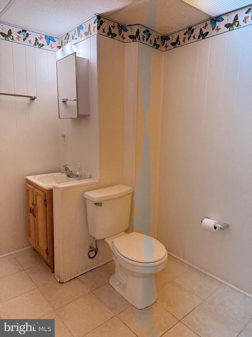 10434 CALUMET GROVE DR, FAIRFAX, Virginia 22032, 3 Bedrooms Bedrooms, ,2 BathroomsBathrooms,Residential,For sale,10434 CALUMET GROVE DR,VAFX2272942 MLS # VAFX2272942