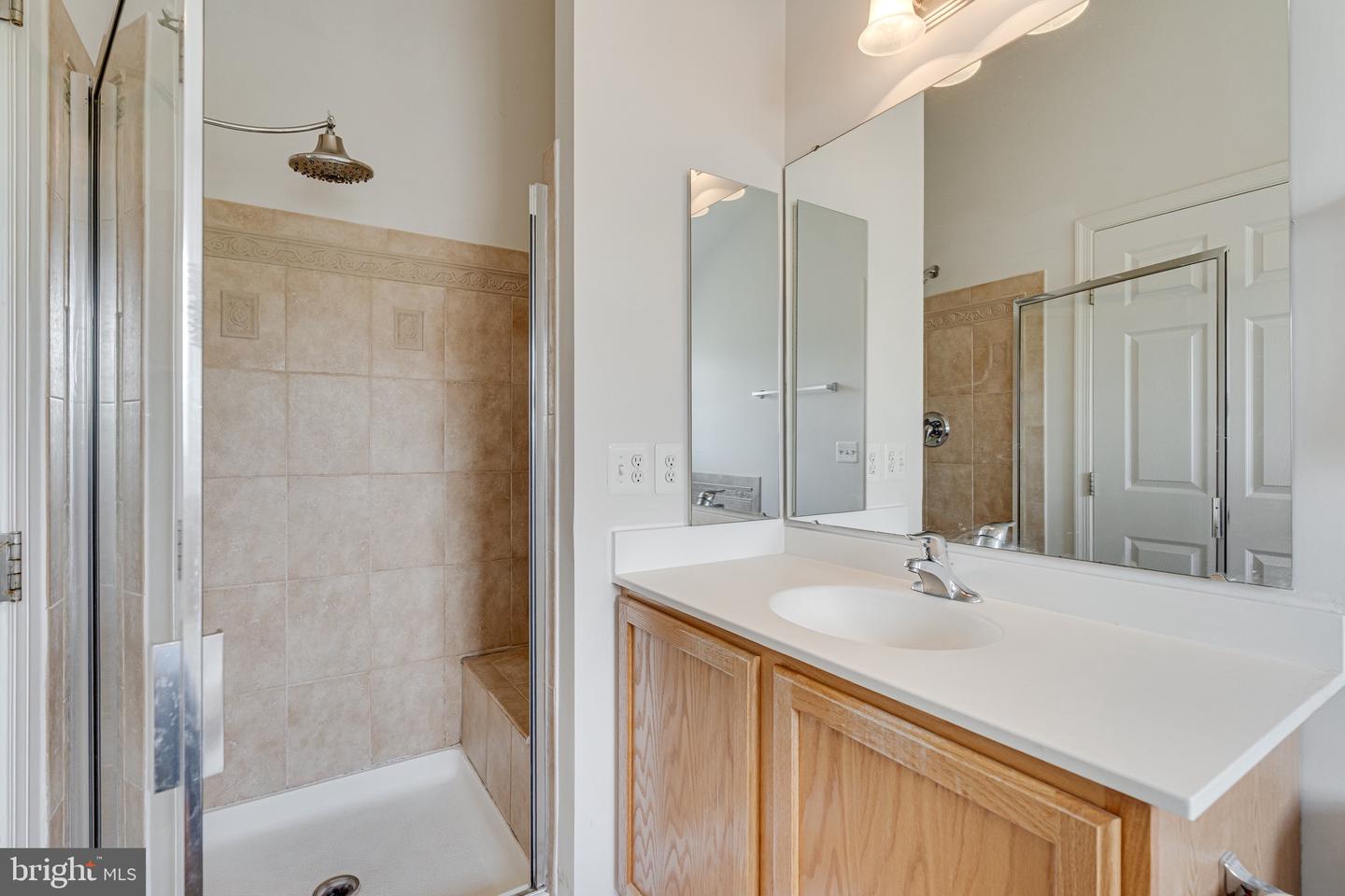 2390 ABINGTON DR, CHARLOTTESVILLE, Virginia 22911, 3 Bedrooms Bedrooms, ,2 BathroomsBathrooms,Residential,For sale,2390 ABINGTON DR,VAAB2001102 MLS # VAAB2001102