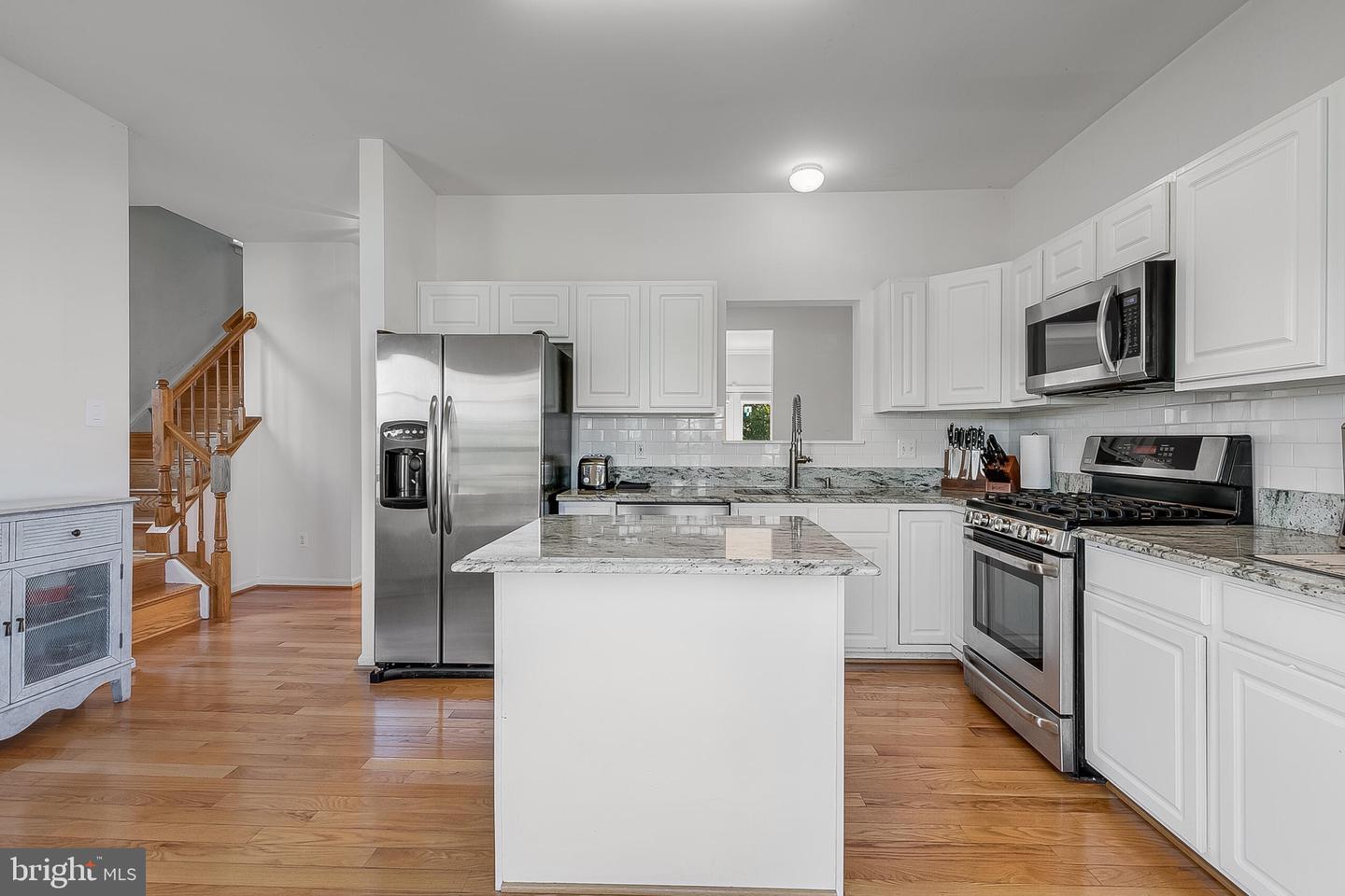 573 TULIPTREE SQ NE, LEESBURG, Virginia 20176, 3 Bedrooms Bedrooms, ,2 BathroomsBathrooms,Residential,For sale,573 TULIPTREE SQ NE,VALO2108328 MLS # VALO2108328