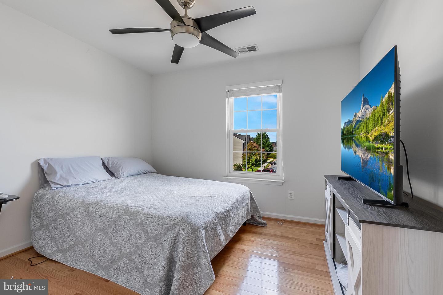 573 TULIPTREE SQ NE, LEESBURG, Virginia 20176, 3 Bedrooms Bedrooms, ,2 BathroomsBathrooms,Residential,For sale,573 TULIPTREE SQ NE,VALO2108328 MLS # VALO2108328