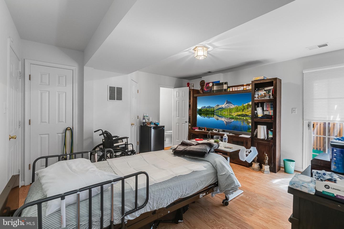 573 TULIPTREE SQ NE, LEESBURG, Virginia 20176, 3 Bedrooms Bedrooms, ,2 BathroomsBathrooms,Residential,For sale,573 TULIPTREE SQ NE,VALO2108328 MLS # VALO2108328