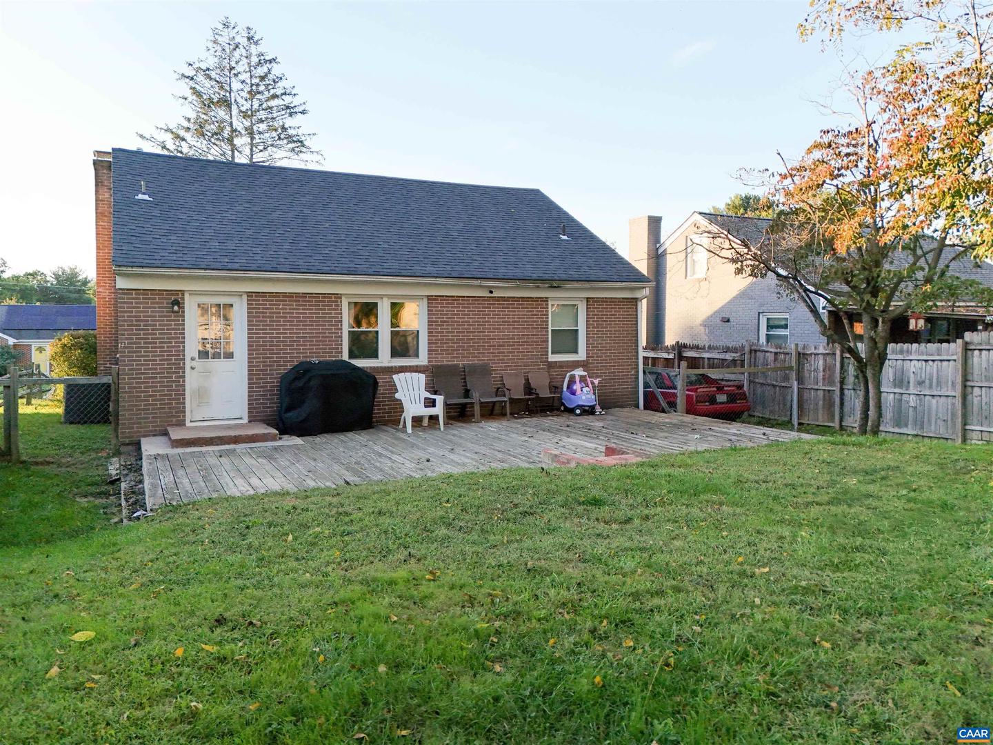 808 FLORENCE AVE, WAYNESBORO, Virginia 22980, 4 Bedrooms Bedrooms, ,1 BathroomBathrooms,Residential,For sale,808 FLORENCE AVE,669712 MLS # 669712
