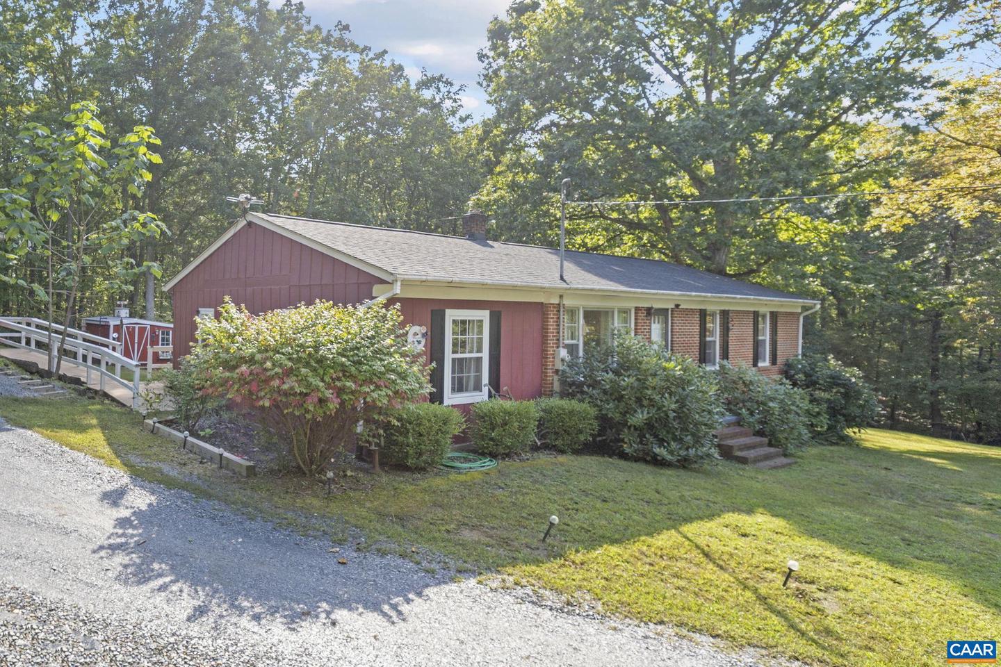 9020 WEST RIVER RD, PALMYRA, Virginia 22963, 3 Bedrooms Bedrooms, ,1 BathroomBathrooms,Residential,For sale,9020 WEST RIVER RD,669714 MLS # 669714