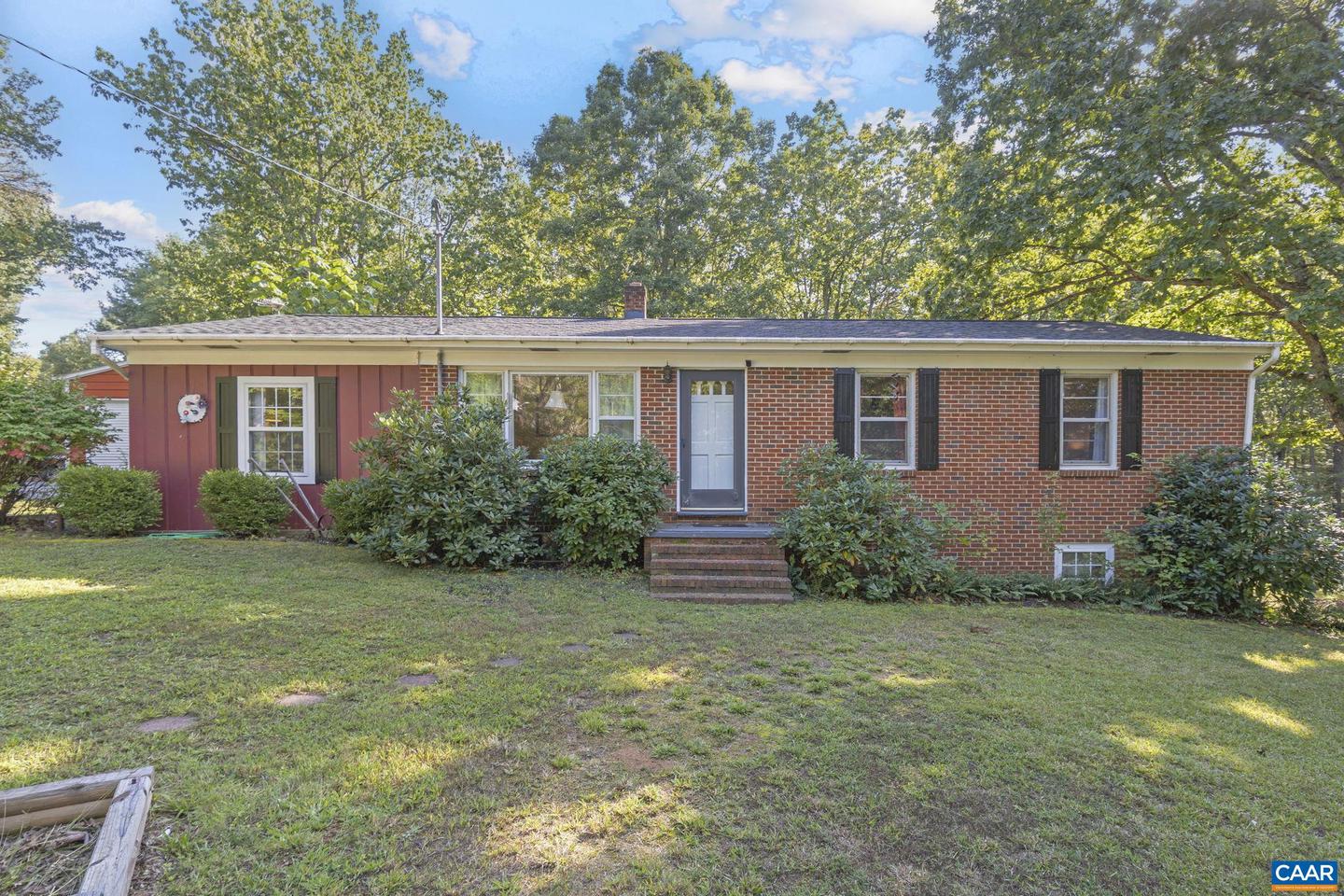 9020 WEST RIVER RD, PALMYRA, Virginia 22963, 3 Bedrooms Bedrooms, ,1 BathroomBathrooms,Residential,For sale,9020 WEST RIVER RD,669714 MLS # 669714