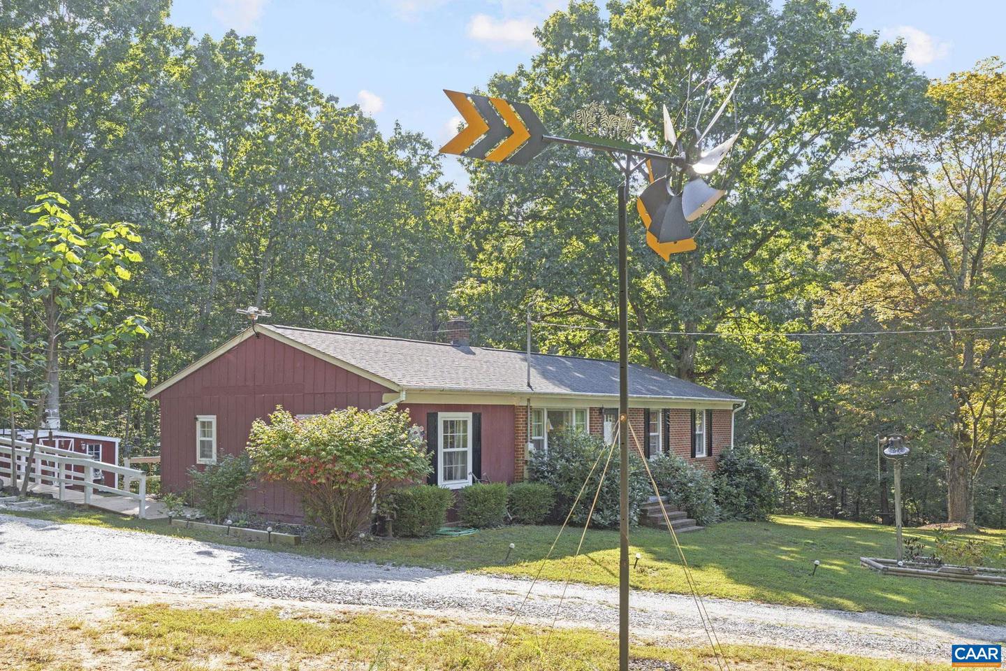 9020 WEST RIVER RD, PALMYRA, Virginia 22963, 3 Bedrooms Bedrooms, ,1 BathroomBathrooms,Residential,For sale,9020 WEST RIVER RD,669714 MLS # 669714