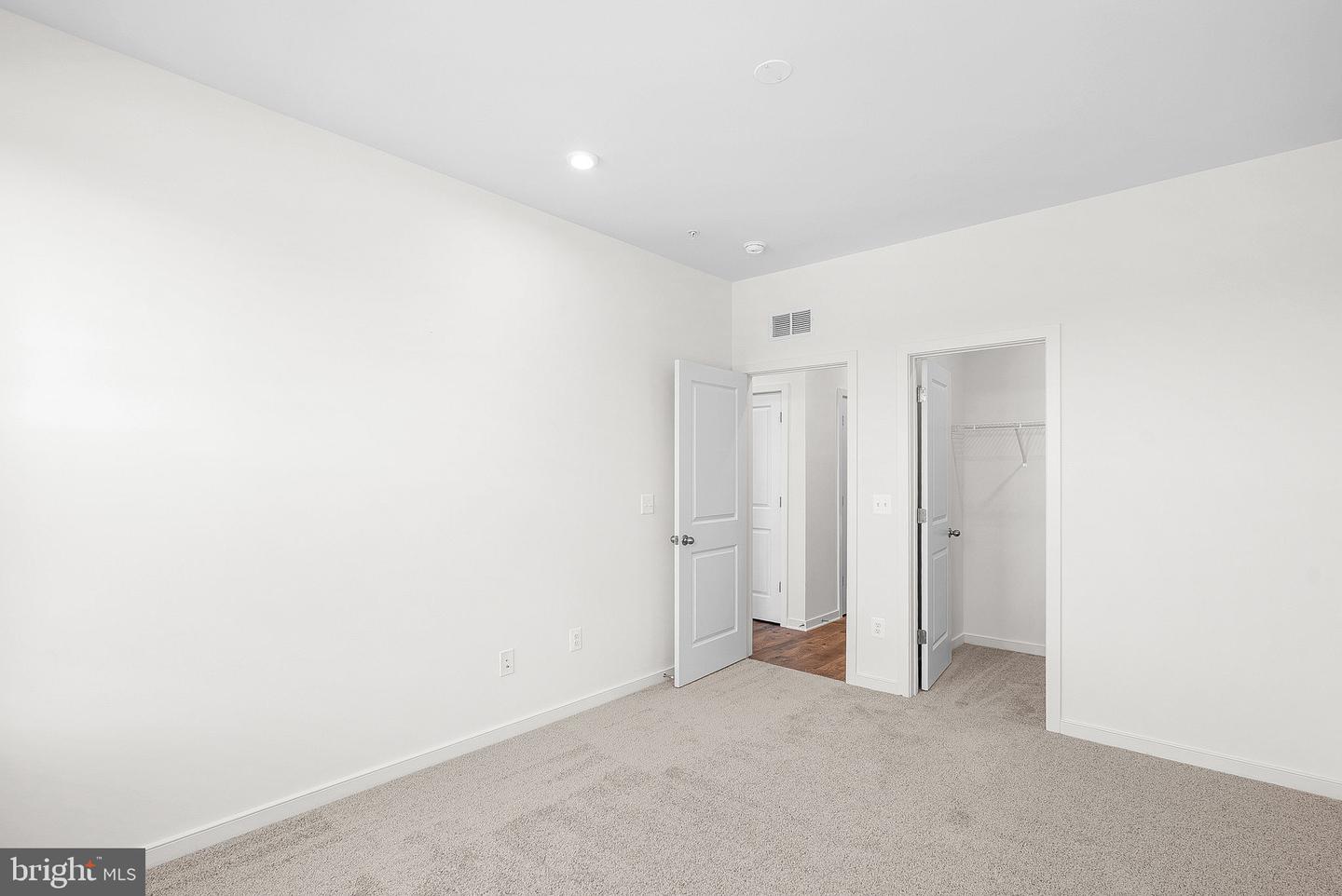 19719 MISTY MOSS SQ, ASHBURN, Virginia 20147, 3 Bedrooms Bedrooms, ,2 BathroomsBathrooms,Residential,For sale,19719 MISTY MOSS SQ,VALO2108316 MLS # VALO2108316