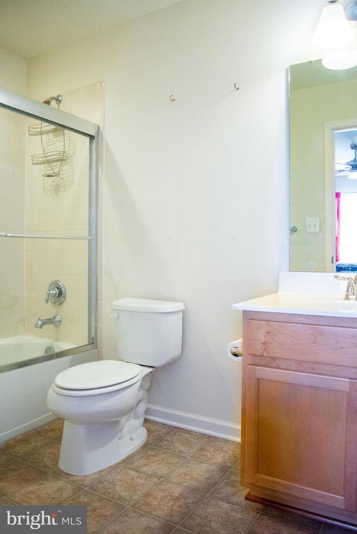 42 COOL BROOK LN, FREDERICKSBURG, Virginia 22405, 4 Bedrooms Bedrooms, 9 Rooms Rooms,4 BathroomsBathrooms,Residential,For sale,42 COOL BROOK LN,VAST2043312 MLS # VAST2043312
