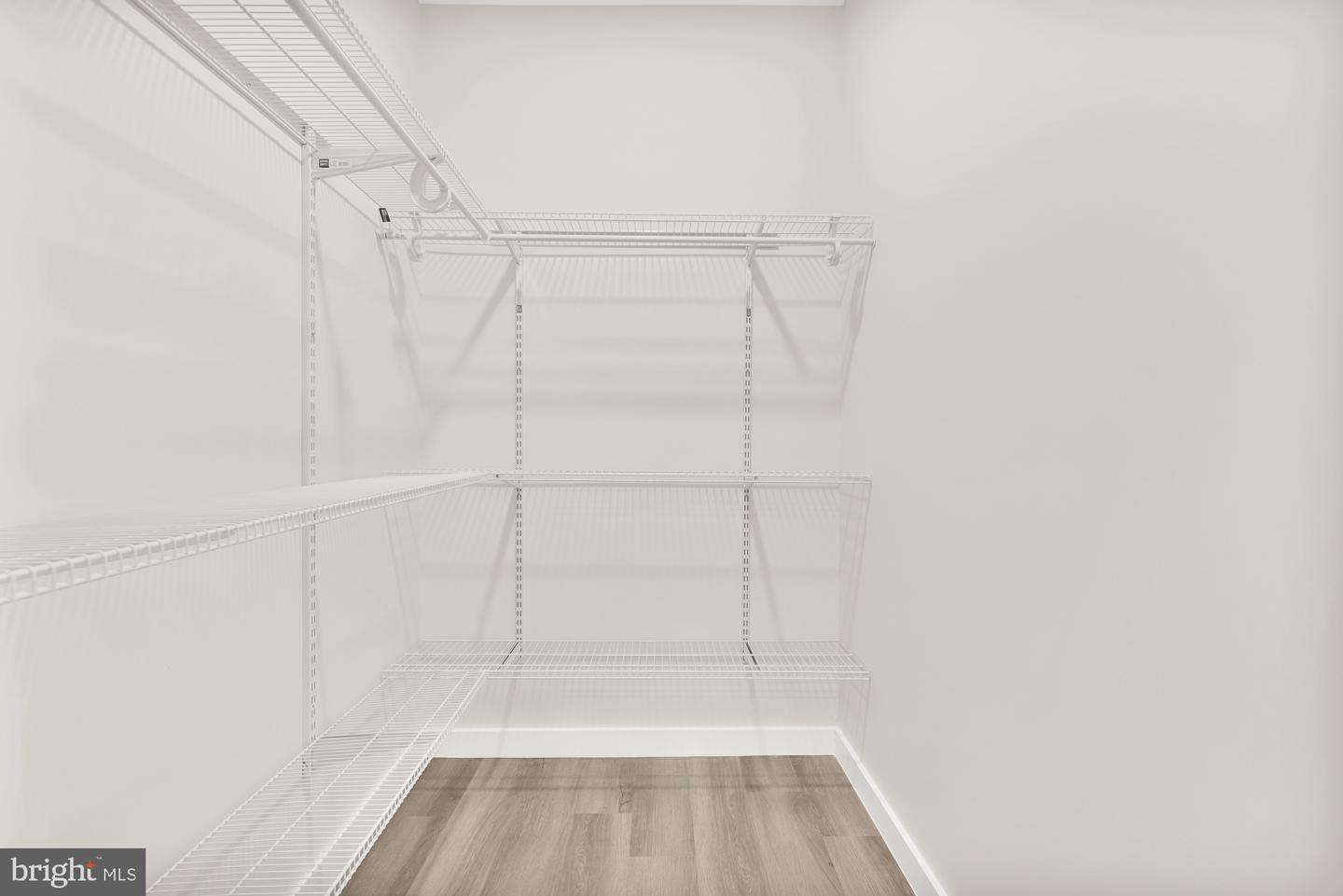 2606 41ST ST NW #3, WASHINGTON, District Of Columbia 20007, 2 Bedrooms Bedrooms, ,2 BathroomsBathrooms,Residential,For sale,2606 41ST ST NW #3,DCDC2225726 MLS # DCDC2225726