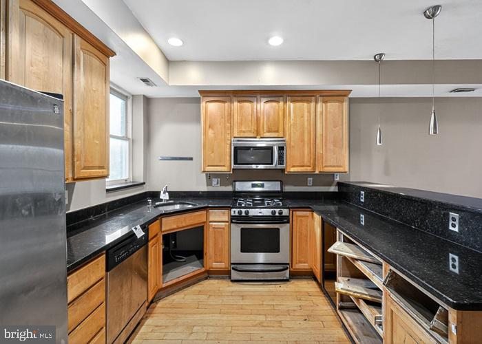 115 NEW YORK AVE NW #6, WASHINGTON, District Of Columbia 20001, 2 Bedrooms Bedrooms, 5 Rooms Rooms,2 BathroomsBathrooms,Residential,For sale,115 NEW YORK AVE NW #6,DCDC2225782 MLS # DCDC2225782