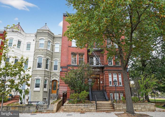 115 NEW YORK AVE NW #6, WASHINGTON, District Of Columbia 20001, 2 Bedrooms Bedrooms, 5 Rooms Rooms,2 BathroomsBathrooms,Residential,For sale,115 NEW YORK AVE NW #6,DCDC2225782 MLS # DCDC2225782