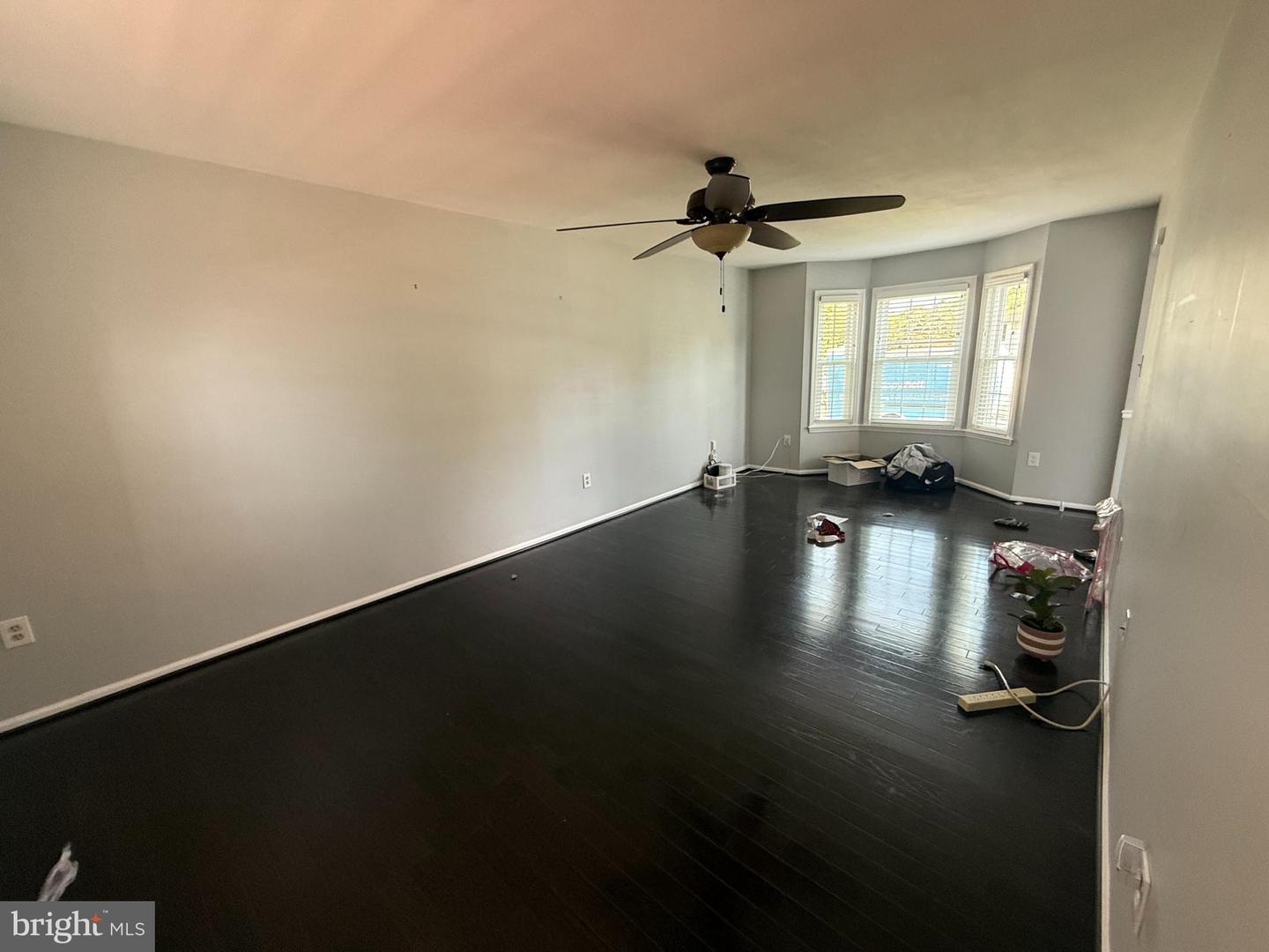 13352 SMOKETOWN RD, WOODBRIDGE, Virginia 22192, 4 Bedrooms Bedrooms, ,3 BathroomsBathrooms,Residential,For sale,13352 SMOKETOWN RD,VAPW2105482 MLS # VAPW2105482