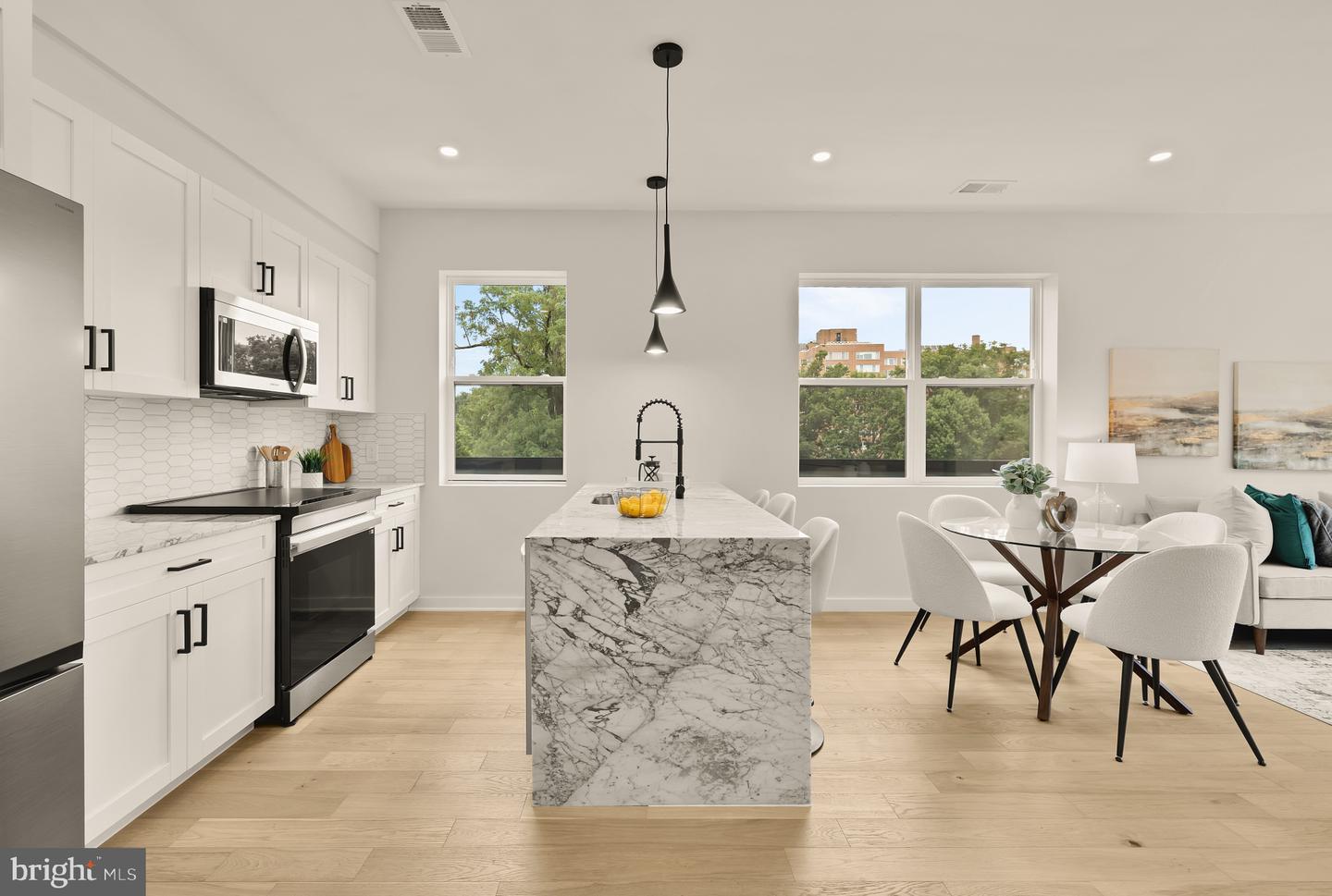 2606 41ST ST NW #7, WASHINGTON, District Of Columbia 20007, 2 Bedrooms Bedrooms, ,2 BathroomsBathrooms,Residential,For sale,2606 41ST ST NW #7,DCDC2225732 MLS # DCDC2225732