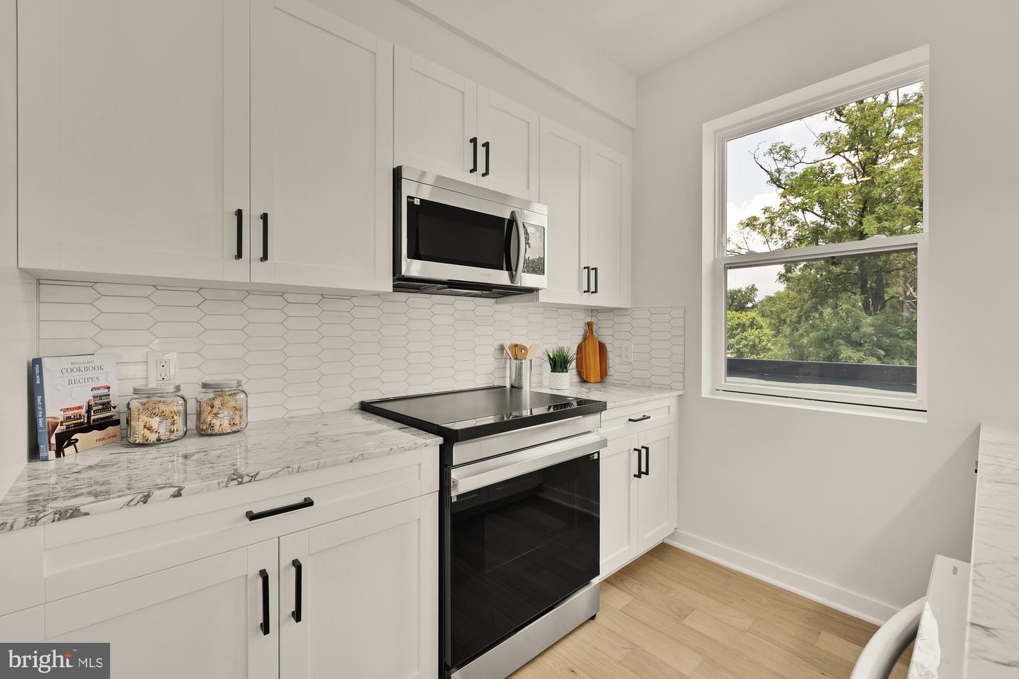 2606 41ST ST NW #7, WASHINGTON, District Of Columbia 20007, 2 Bedrooms Bedrooms, ,2 BathroomsBathrooms,Residential,For sale,2606 41ST ST NW #7,DCDC2225732 MLS # DCDC2225732