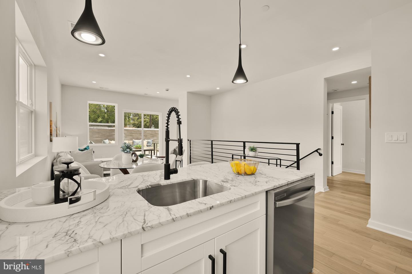 2606 41ST ST NW #7, WASHINGTON, District Of Columbia 20007, 2 Bedrooms Bedrooms, ,2 BathroomsBathrooms,Residential,For sale,2606 41ST ST NW #7,DCDC2225732 MLS # DCDC2225732