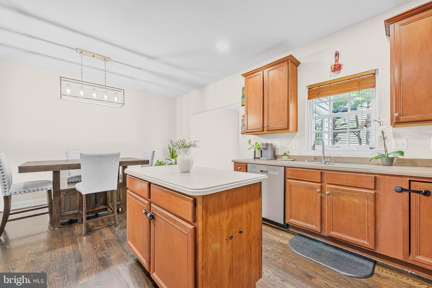 16873 SEA LAWN PL, WOODBRIDGE, Virginia 22191, 4 Bedrooms Bedrooms, ,3 BathroomsBathrooms,Residential,For sale,16873 SEA LAWN PL,VAPW2105464 MLS # VAPW2105464