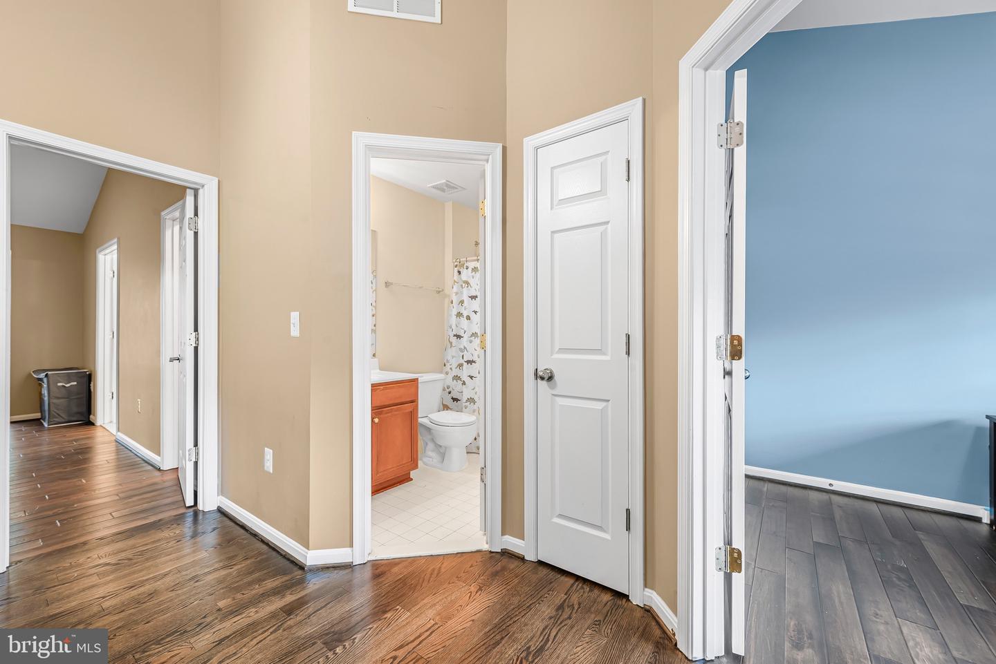 16873 SEA LAWN PL, WOODBRIDGE, Virginia 22191, 4 Bedrooms Bedrooms, ,3 BathroomsBathrooms,Residential,For sale,16873 SEA LAWN PL,VAPW2105464 MLS # VAPW2105464