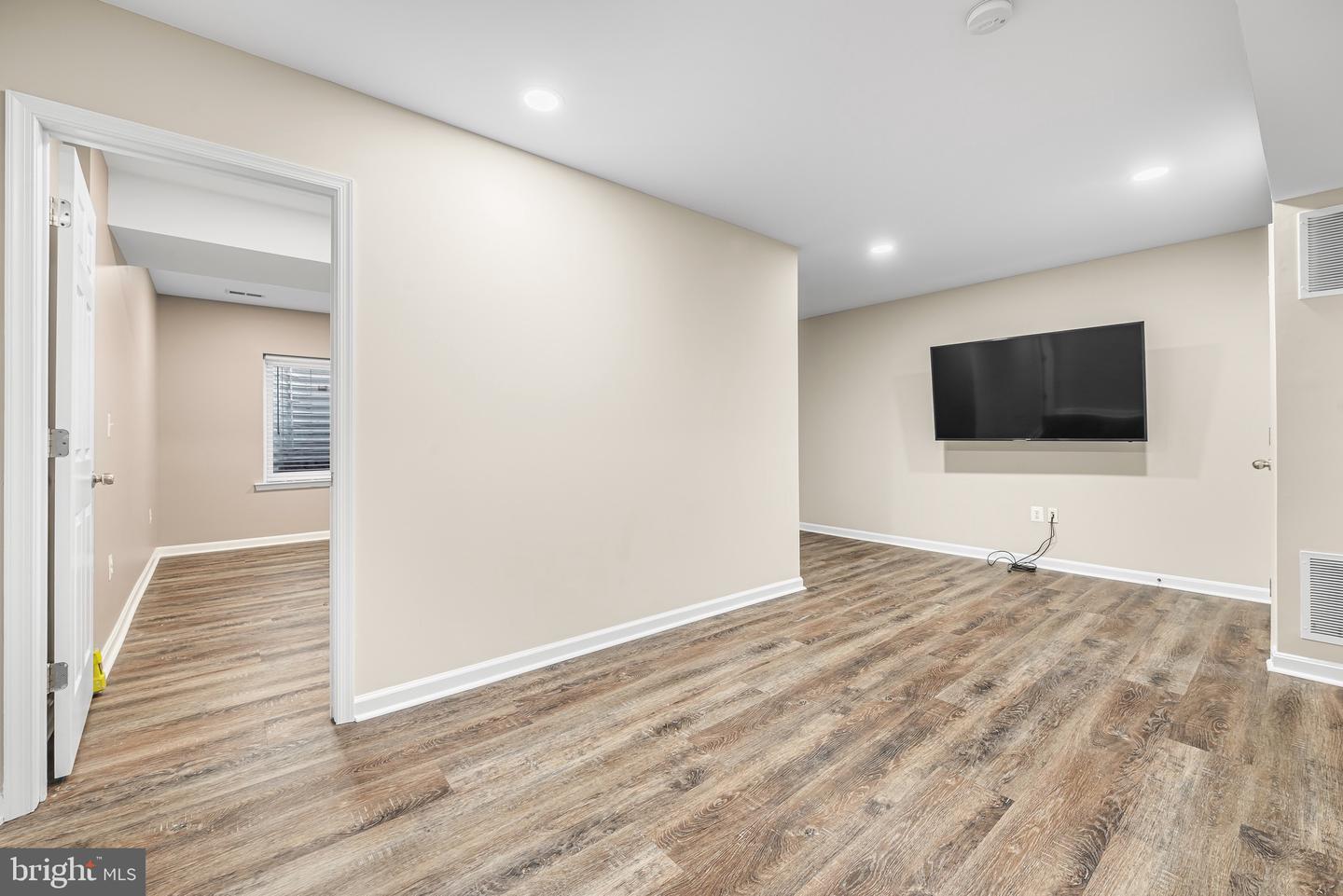 16873 SEA LAWN PL, WOODBRIDGE, Virginia 22191, 4 Bedrooms Bedrooms, ,3 BathroomsBathrooms,Residential,For sale,16873 SEA LAWN PL,VAPW2105464 MLS # VAPW2105464