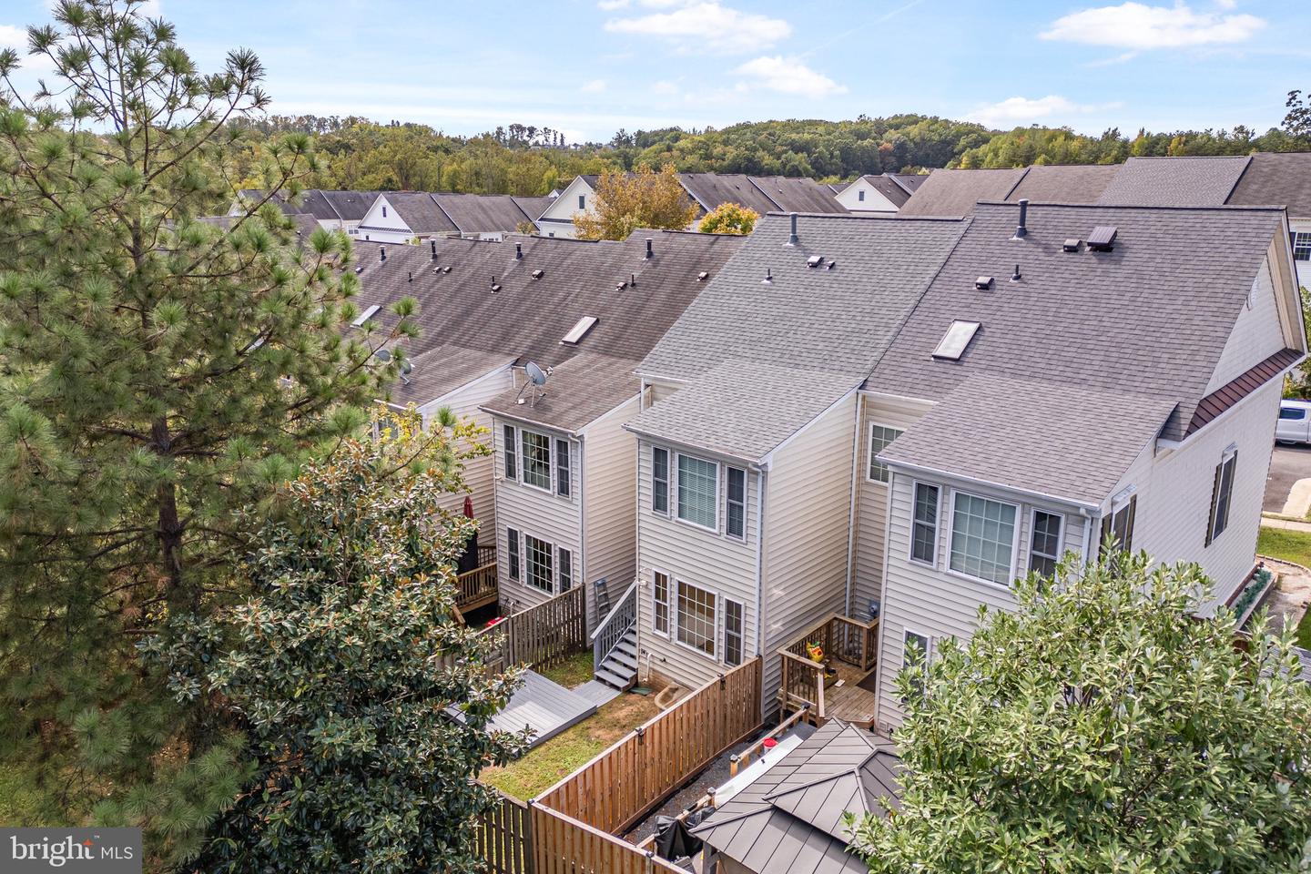 16873 SEA LAWN PL, WOODBRIDGE, Virginia 22191, 4 Bedrooms Bedrooms, ,3 BathroomsBathrooms,Residential,For sale,16873 SEA LAWN PL,VAPW2105464 MLS # VAPW2105464