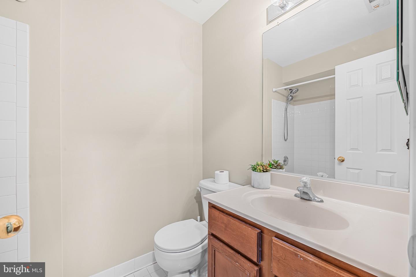 16873 SEA LAWN PL, WOODBRIDGE, Virginia 22191, 4 Bedrooms Bedrooms, ,3 BathroomsBathrooms,Residential,For sale,16873 SEA LAWN PL,VAPW2105464 MLS # VAPW2105464