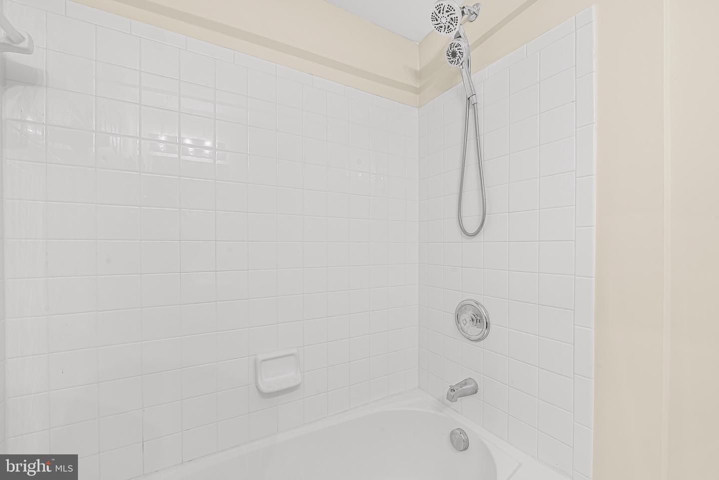 16873 SEA LAWN PL, WOODBRIDGE, Virginia 22191, 4 Bedrooms Bedrooms, ,3 BathroomsBathrooms,Residential,For sale,16873 SEA LAWN PL,VAPW2105464 MLS # VAPW2105464